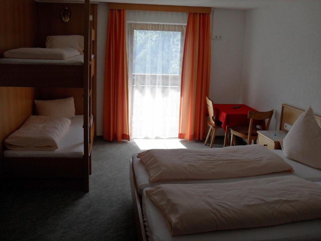 Alpengasthof Sonneck ゼルデン 部屋 写真